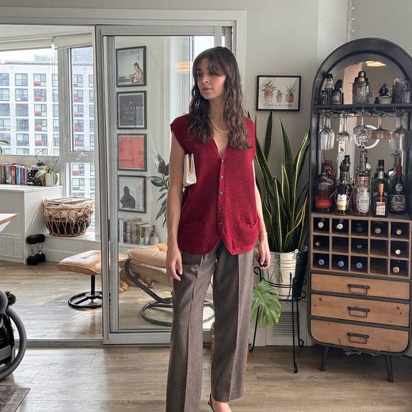 Meet your Posher, Jessica - Picture 9 of 10